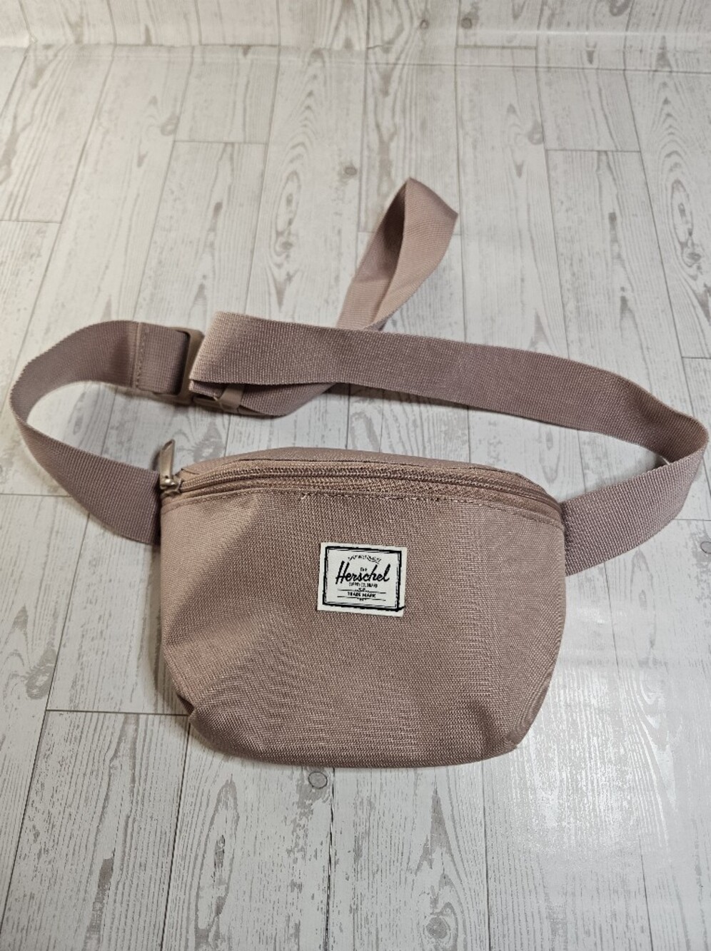 Herschel Fanny Pack Tan Beige Zippered Hip Waist Bum Bag Adjustable Strap